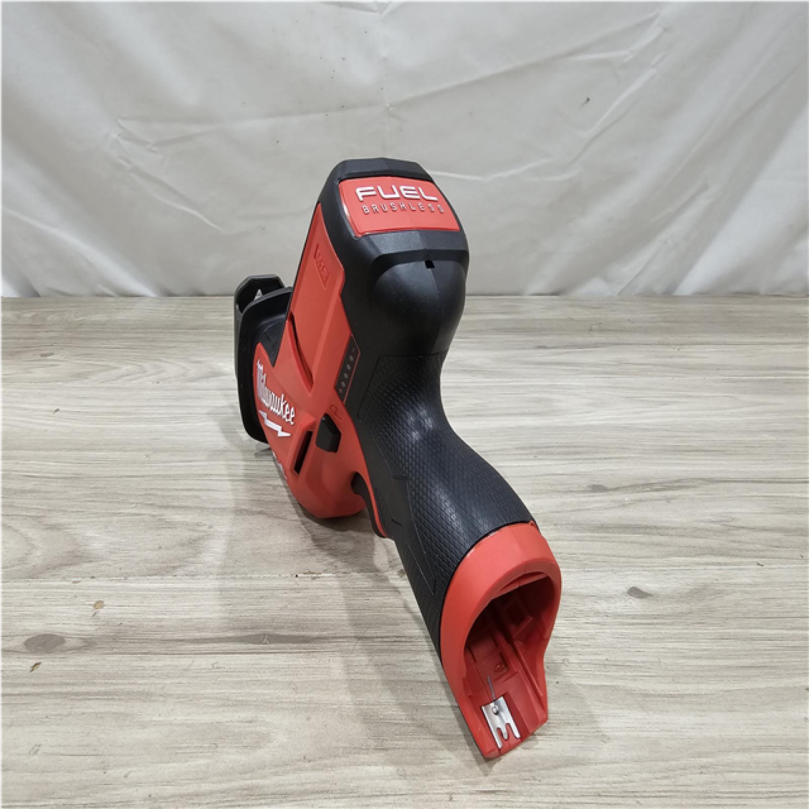 LIKE NEW! Milwaukee FUEL 12V Lithium-Ion Brushless Cordless HACKZALL Reciprocating Saw Kit