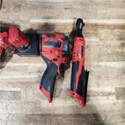 HOUSTON LOCATION - AS - IS Milwaukee 2 Tool Combo Kit W/ (2) Battery & Charger