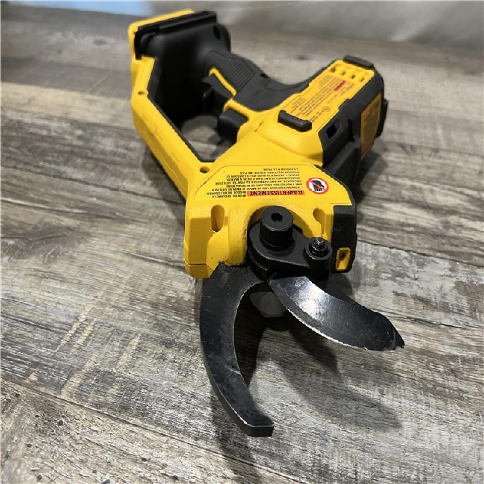 AS-IS DEWALT 20-Volt MAX 1 -1/2 in. Capacity Cordless Battery Powered Pruner (Tool Only)