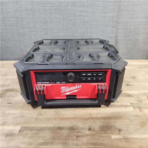 HOUSTON LOCATION - AS-IS Milwaukee 2950-20 18V M18 PACKOUT Lithium-Ion Cordless Radio + Charger (Tool Only)
