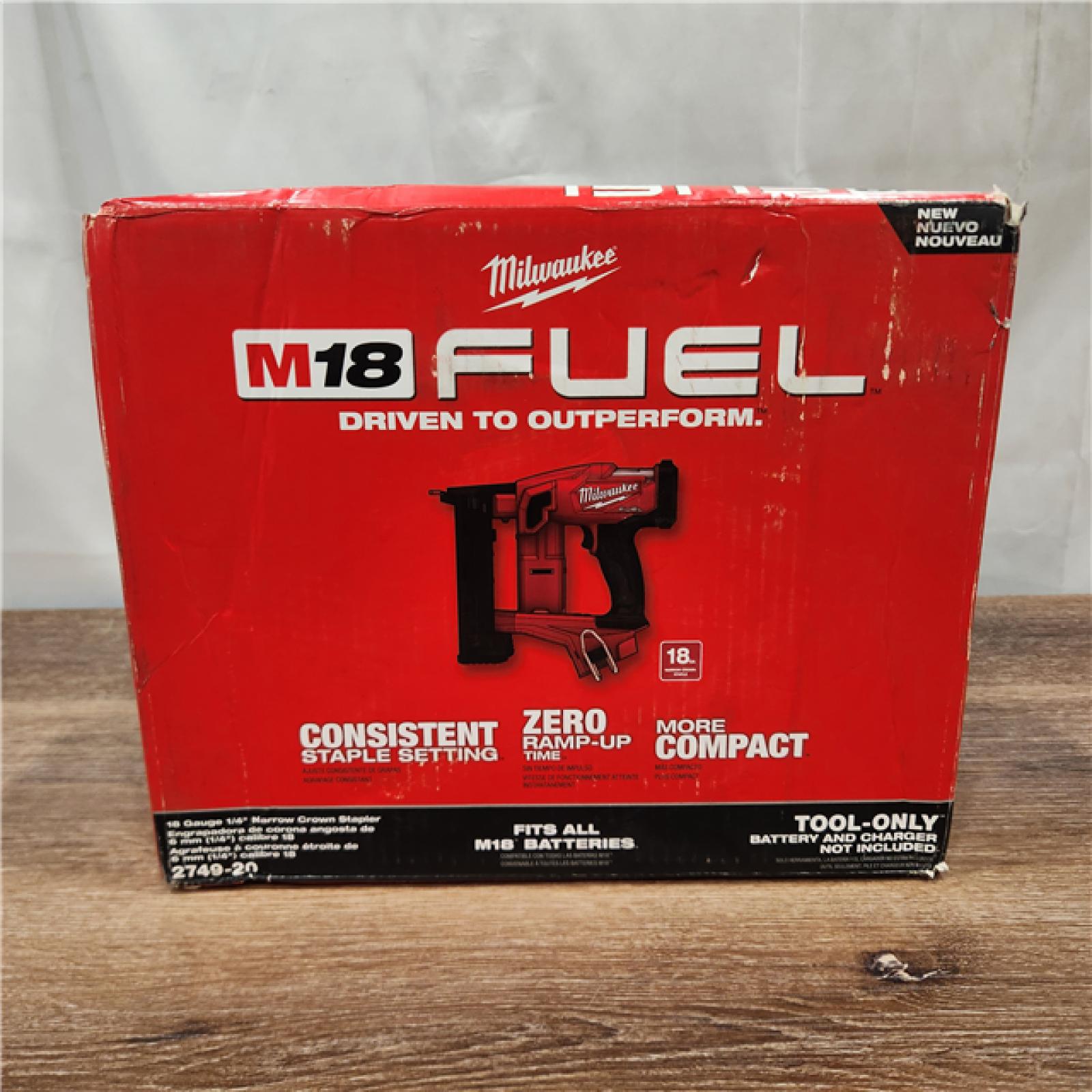 AS-IS  Milwaukee M18 FUEL Brushless Cordless 18-Gauge 1-1/2 X 1/4 Narrow Crown Stapler (Tool Only & charge)