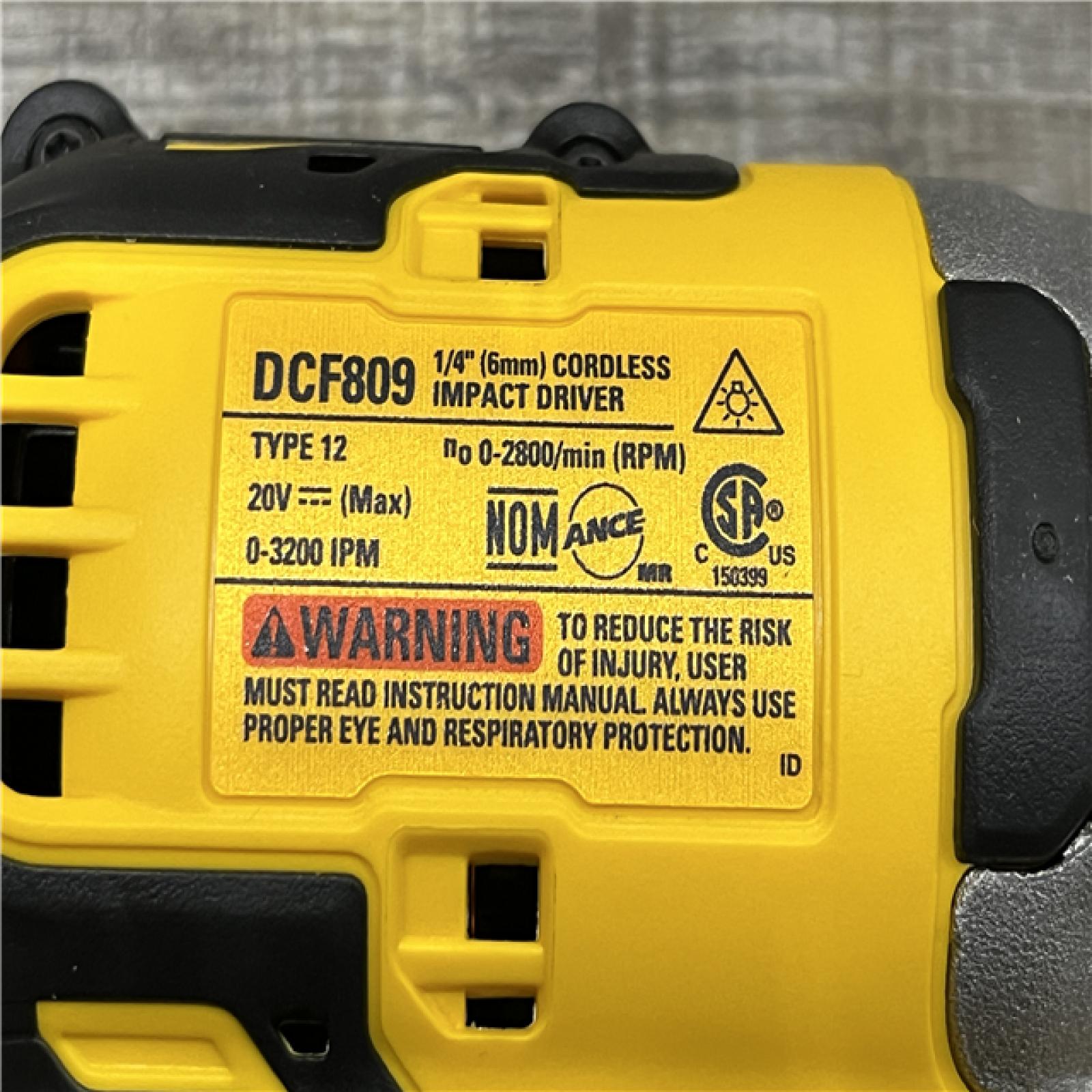 AS-IS DEWALT Atomic 20V Max Lithium-Ion Brushless Cordless Compact 1/4 in. Impact Driver Kit