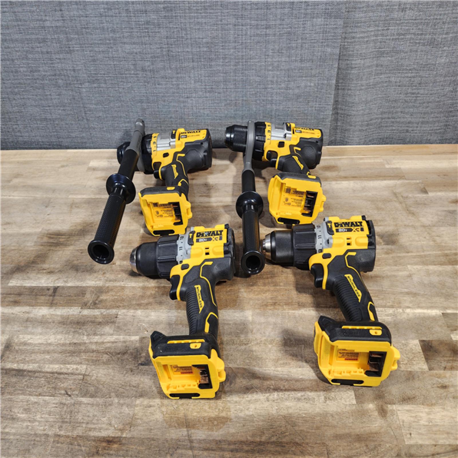 HOUSTON LOCATION - AS-IS DEWALT 4 TOOL COMBO