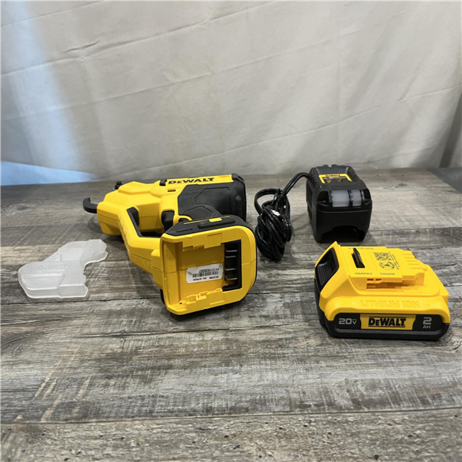 AS-IS DEWALT 20V MAX Cordless Pruner Kit