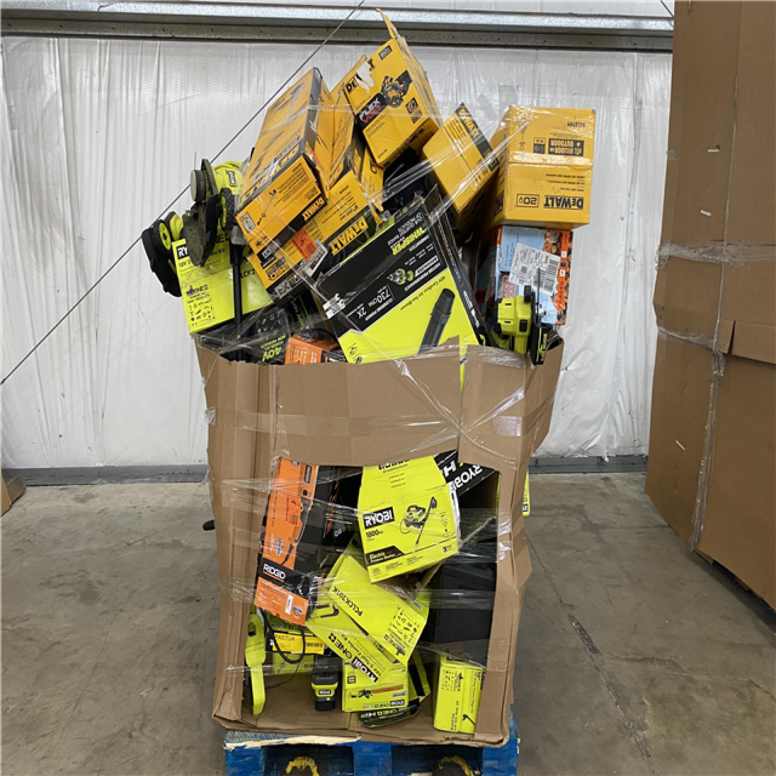 Houston Location AS IS - Tool Pallet