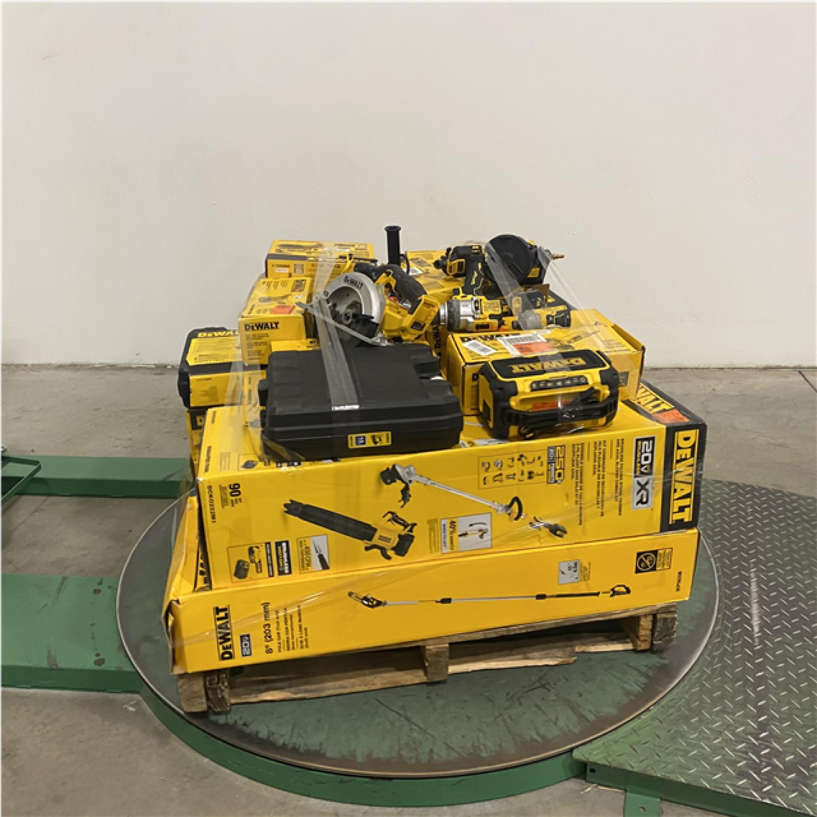Dallas Location - As-Is Tool Pallet