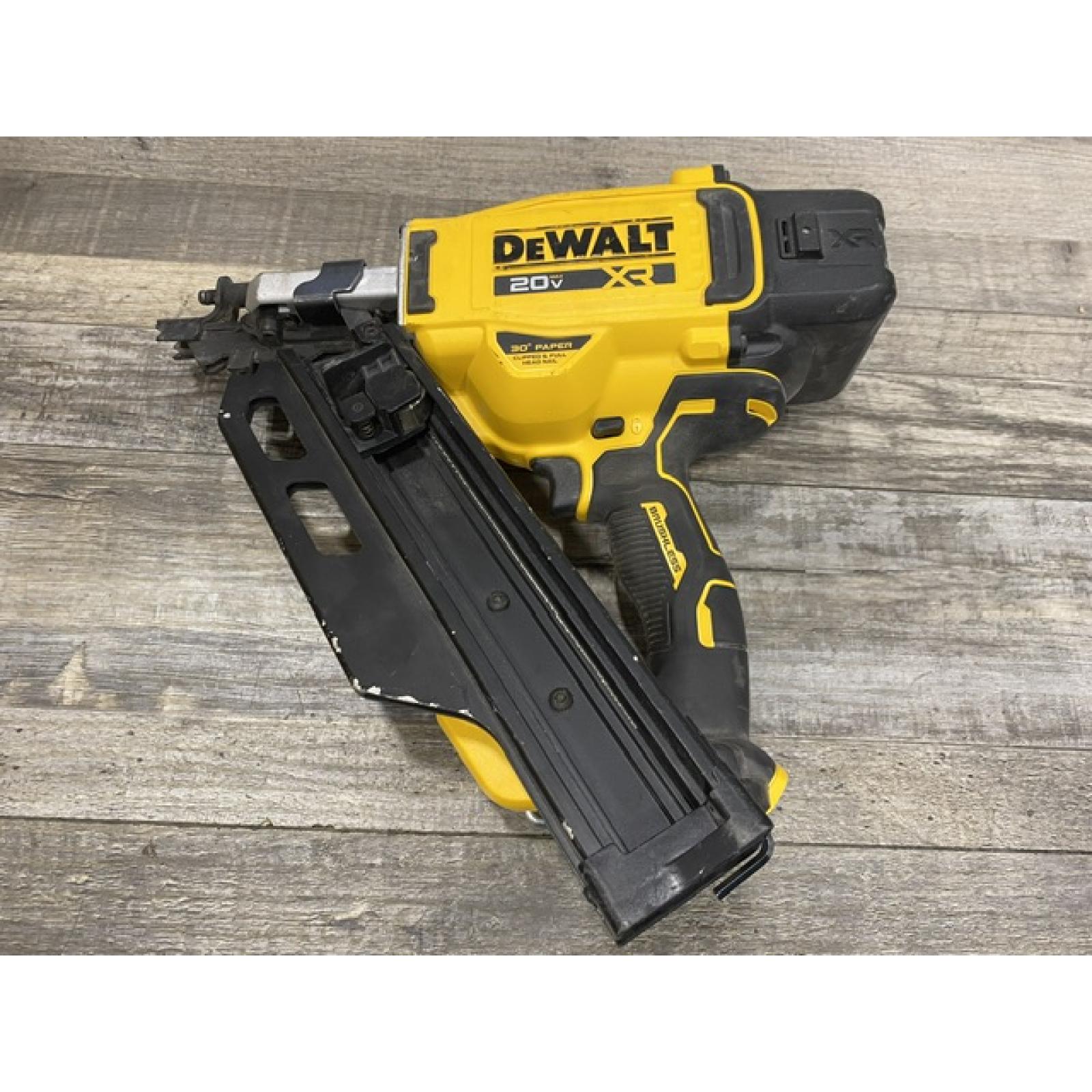 AS-IS DEWALT 20V 30 Degree Cordless Framing Nailer (Tool-Only)