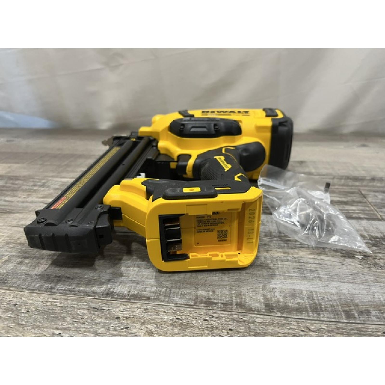 AS-IS DEWALT 20V MAX XR 18 Gauge Cordless Brad Nailer (Tool Only)