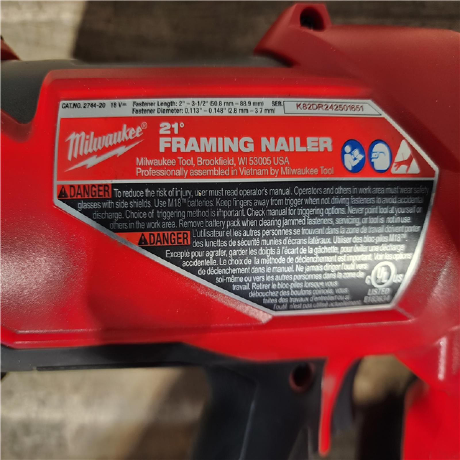 HOUSTON LOCATION - AS-IS Milwaukee 2744-20 M18 FUEL 3-1/2 in. 18V 21-Degree Lithium-Ion Brushless Cordless Framing Nailer (Tool-Only)