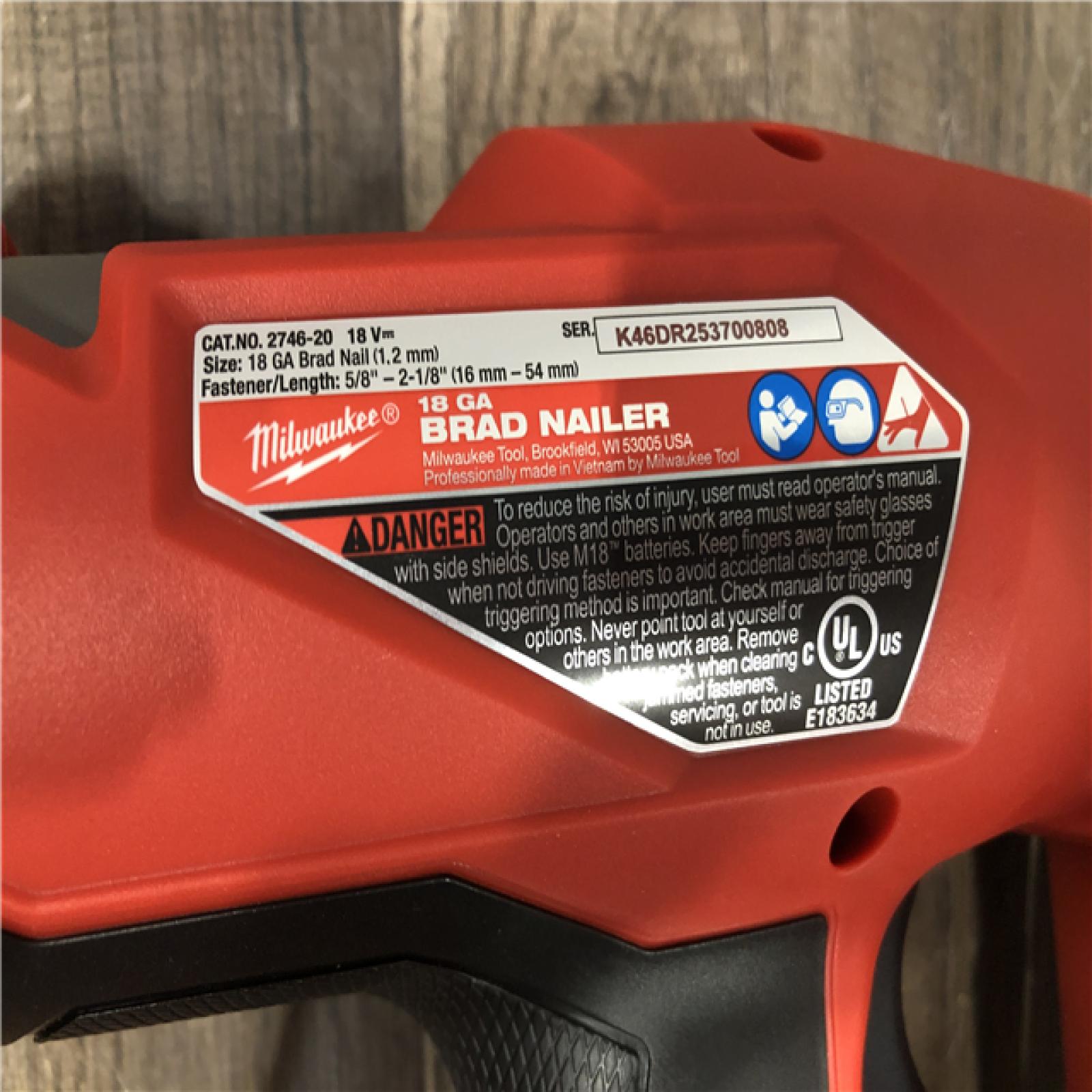 AS-IS Milwaukee FUEL GEN II 18-Volt 18-Gauge Lithium-Ion Brushless Cordless Brad Nailer Kit