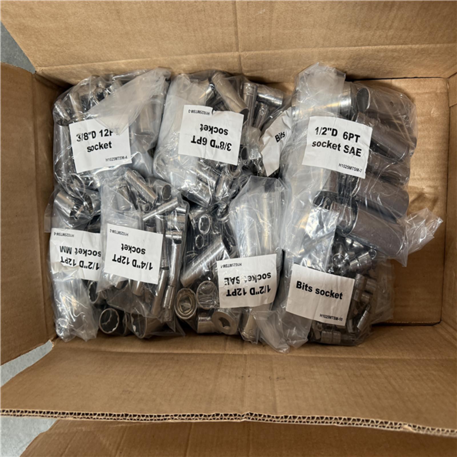 California NEW Tools, includes Drive Tools, Hex Key, Socket Rail, 1/2 D Impact Socket MM, 3/8 D Impact Socket, Screwdriver & Folding Hex Key, Sockets, Ratcheting Wrench MM, Combination Wrench, Stubby Wrench, Flax Ratcheting Wrench, Drive Tools