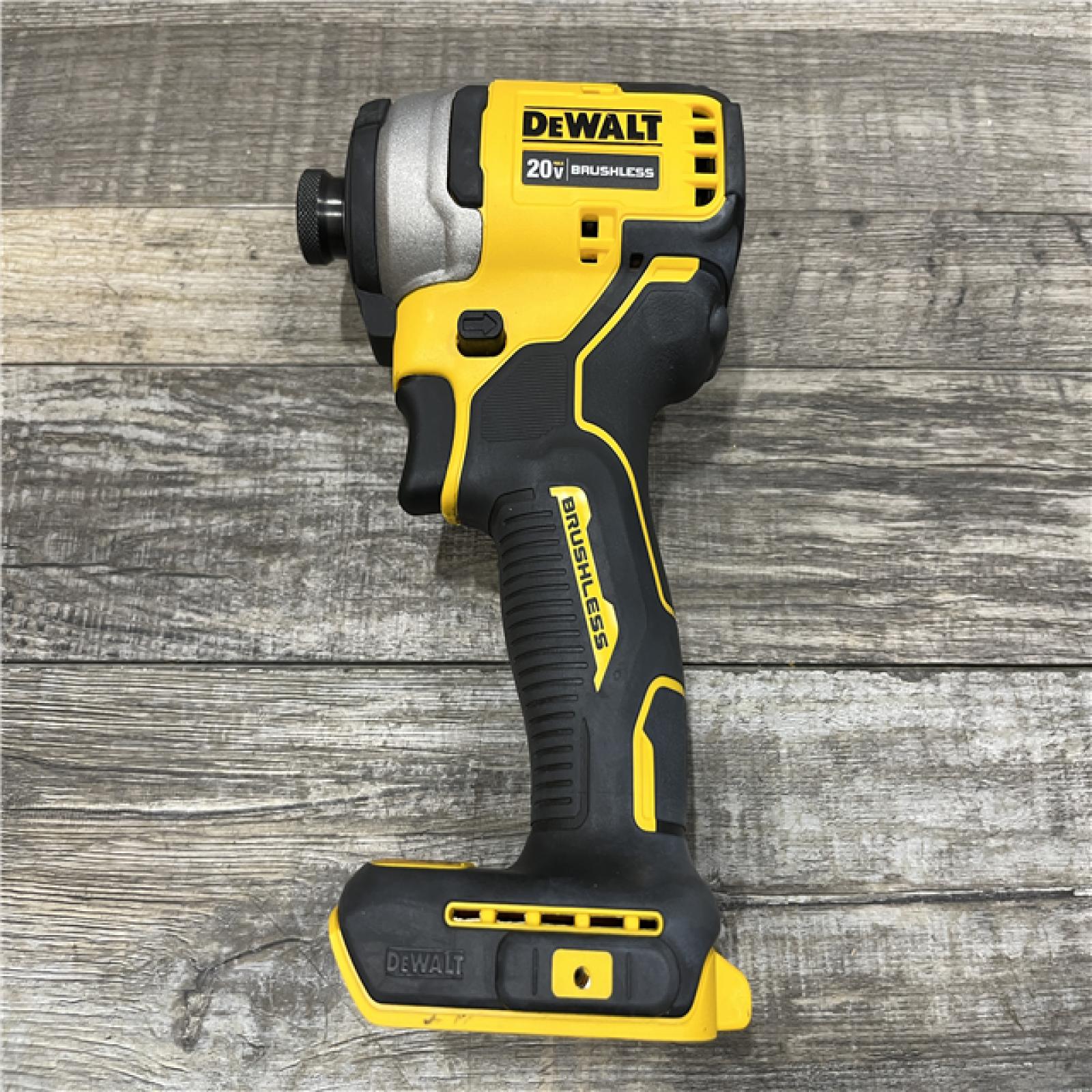 AS-IS DEWALT Atomic 20V Max Lithium-Ion Brushless Cordless Compact 1/4 in. Impact Driver Kit