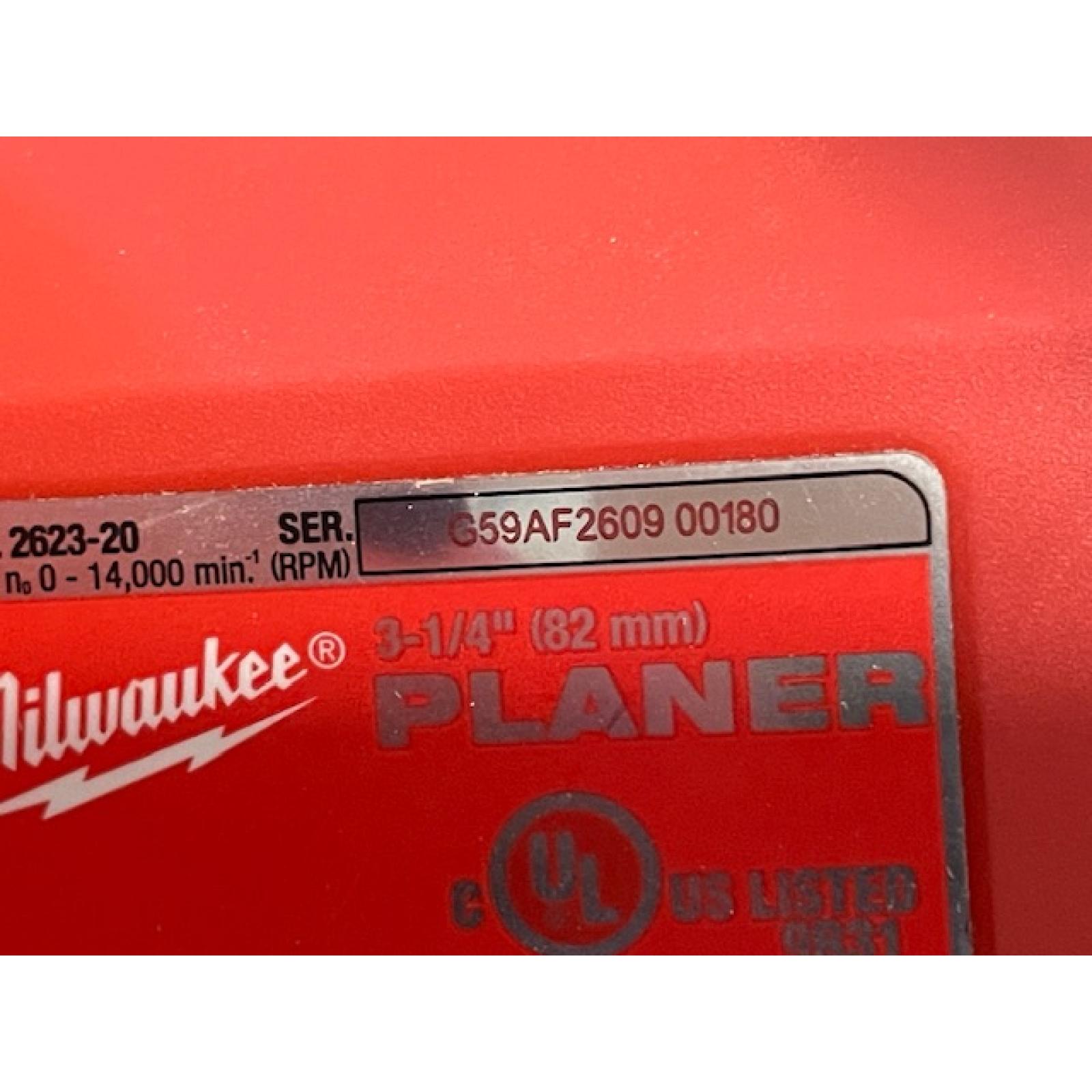 AS-IS Milwaukee 18V Lithium-Ion Cordless 3-1/4 in. Planer (Tool-Only)