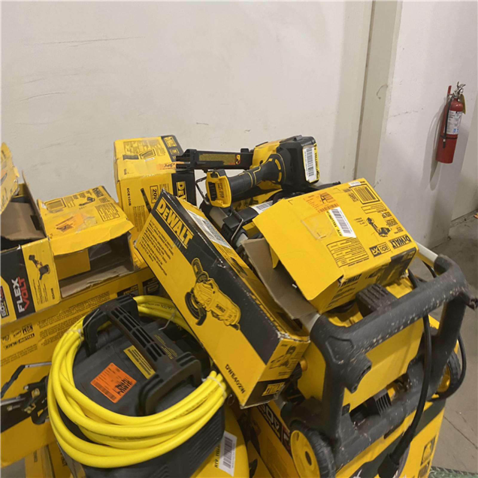 Dallas Location - As-Is DEWALT Tool Pallet