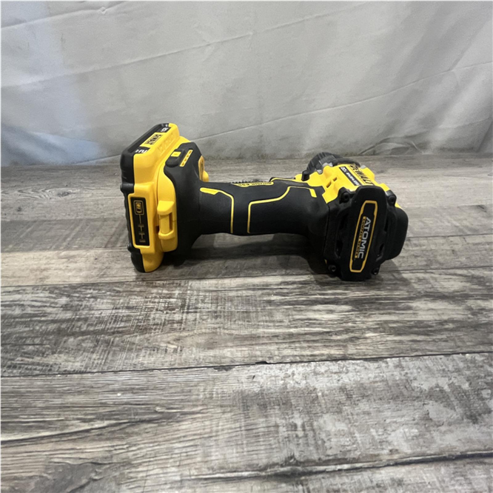 AS-IS DEWALT Atomic 20V Lithium-Ion Cordless Compact 1/2 in. Drill/Driver Kit