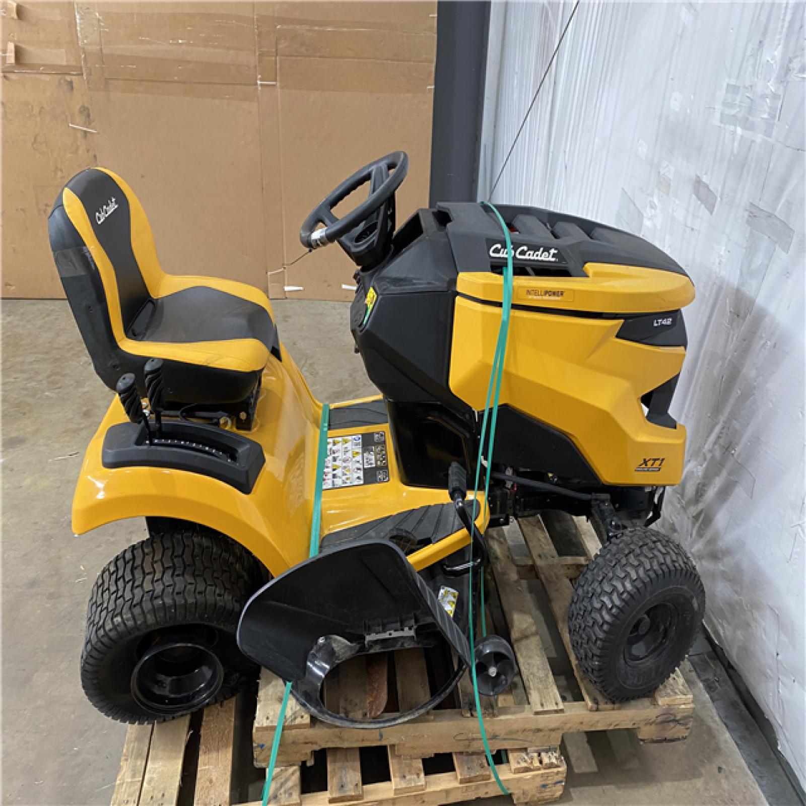 Houston Location AS IS - Outdoor Power Equipment