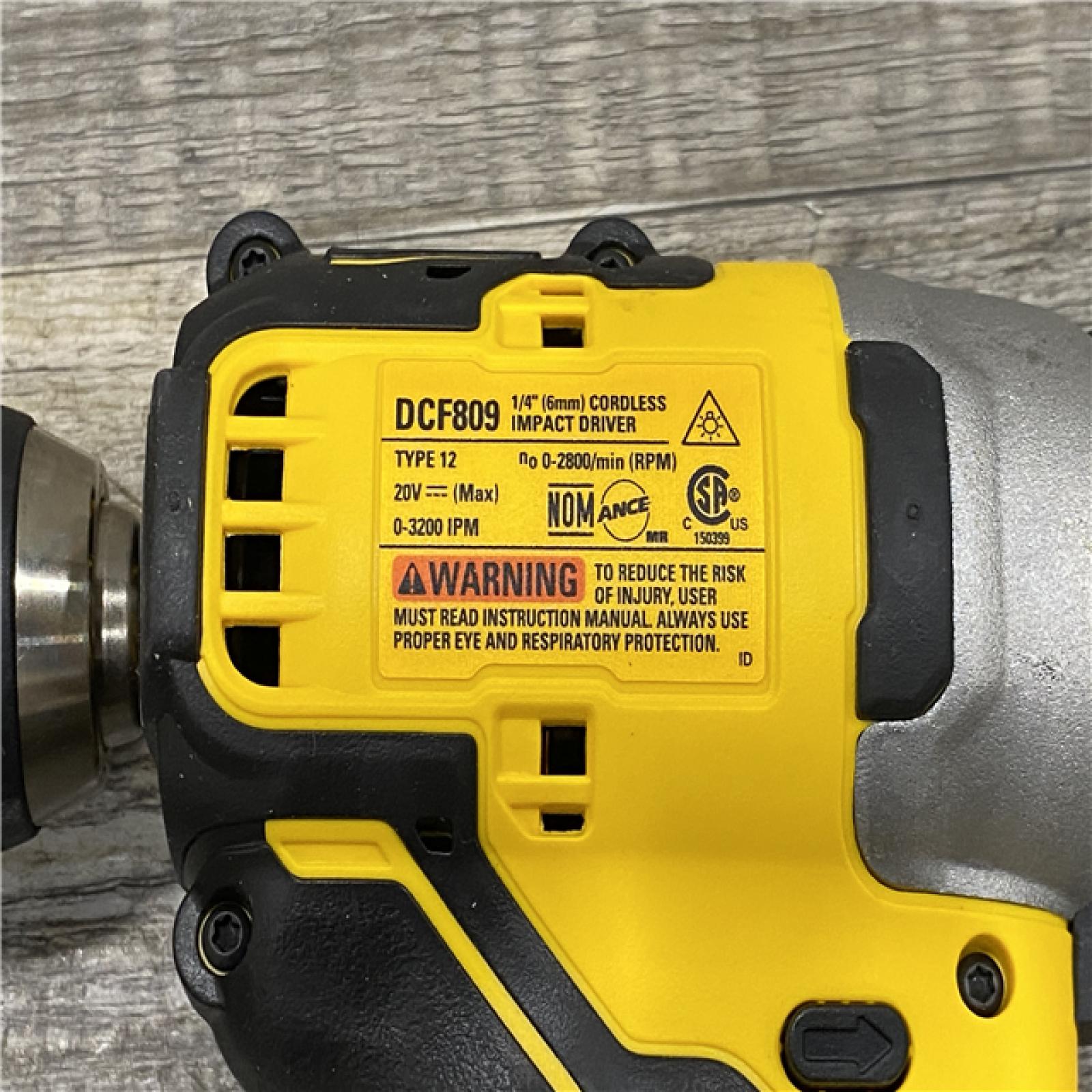 AS-IS DEWALT ATOMIC 20-Volt MAX Lithium-Ion Cordless Combo Kit