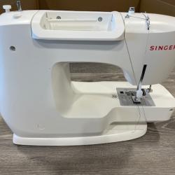 AS-IS SINGER M3220 Lightweight & Portable Sewing Machine