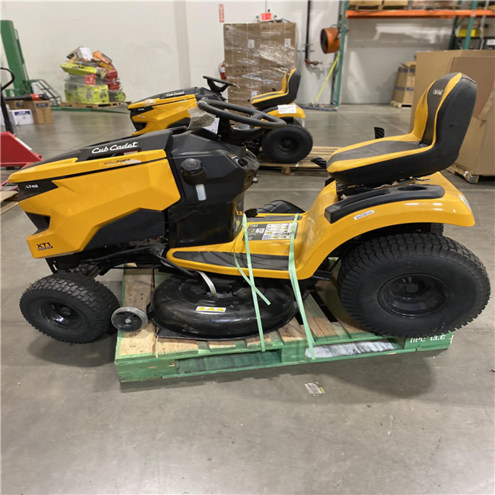 Dallas Location - As-Is Cub Cadet XT1 Enduro LT 42 in. 547cc Engine Gas Riding Lawn Tractor