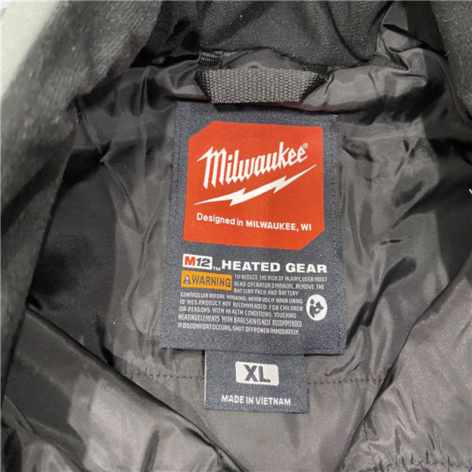 AS-IS Milwaukee Women's X-Large 12V Lithium-Ion Cordless AXIS Green Heated Vest Kit