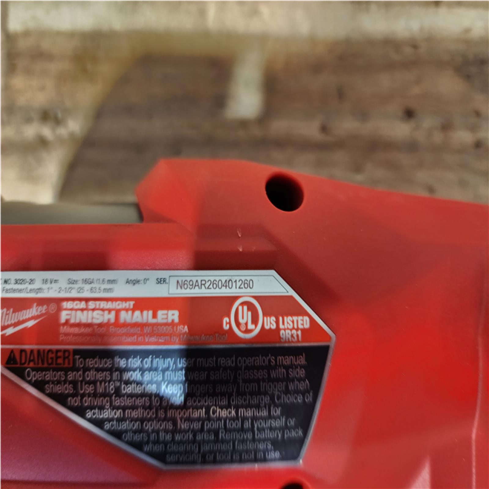 Houston Location AS-IS Milwaukee FUEL 18-Volt Lithium-Ion Brushless Cordless Gen ll 16-Gauge Straight Finish Nailer (Tool Only)