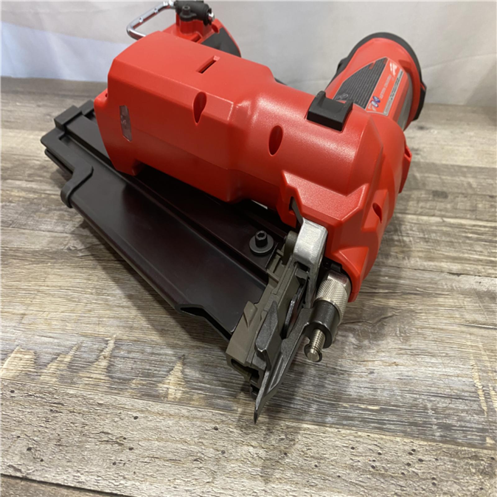 AS-IS Milwaukee FUEL 3-1/2 in. 18-Volt 21-Degree Lithium-Ion  (Tool-Only)