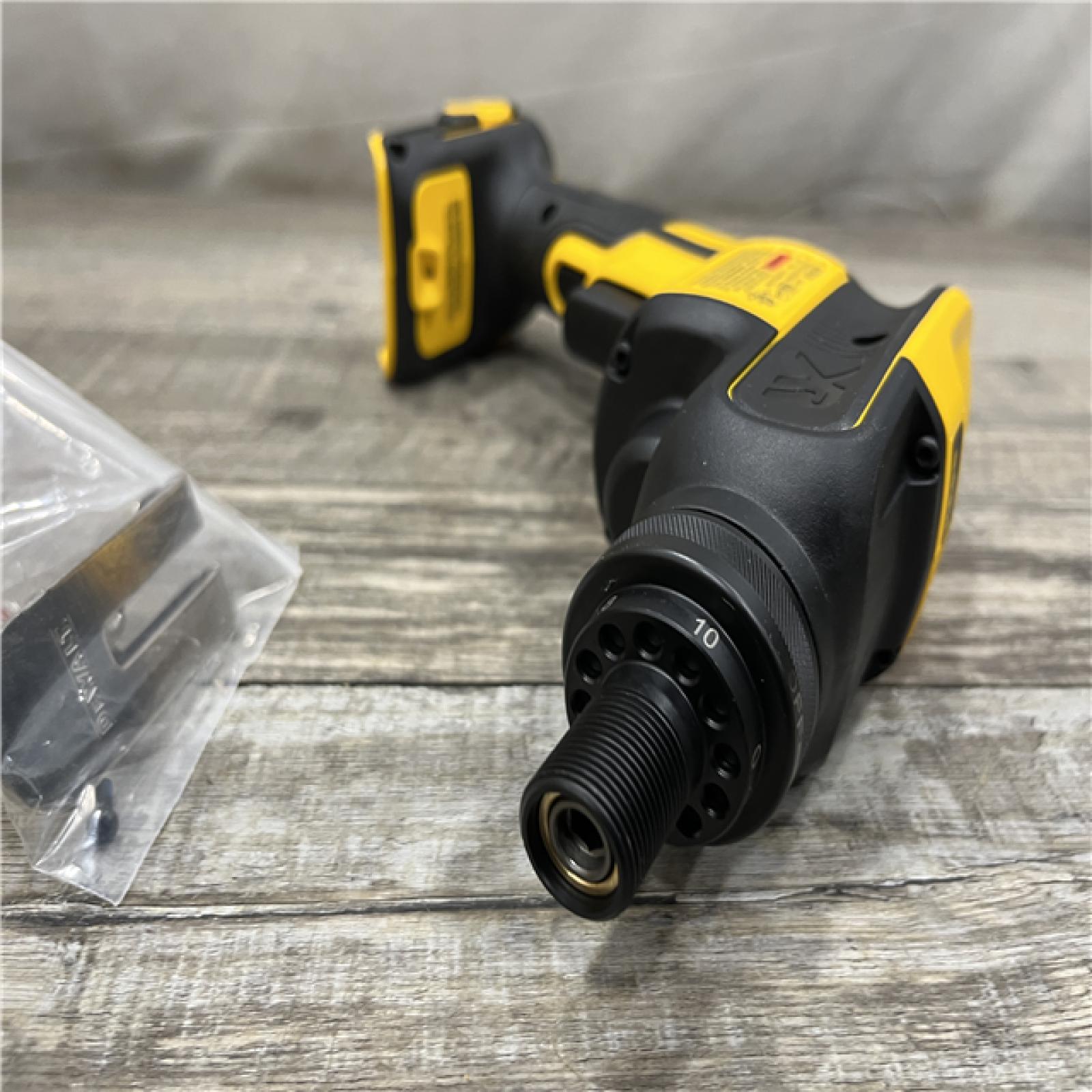 AS-IS DEWALT 20V MAX XR Cordless Brushless Drywall Screw Gun Threaded Clutch Housing (Tool Only)