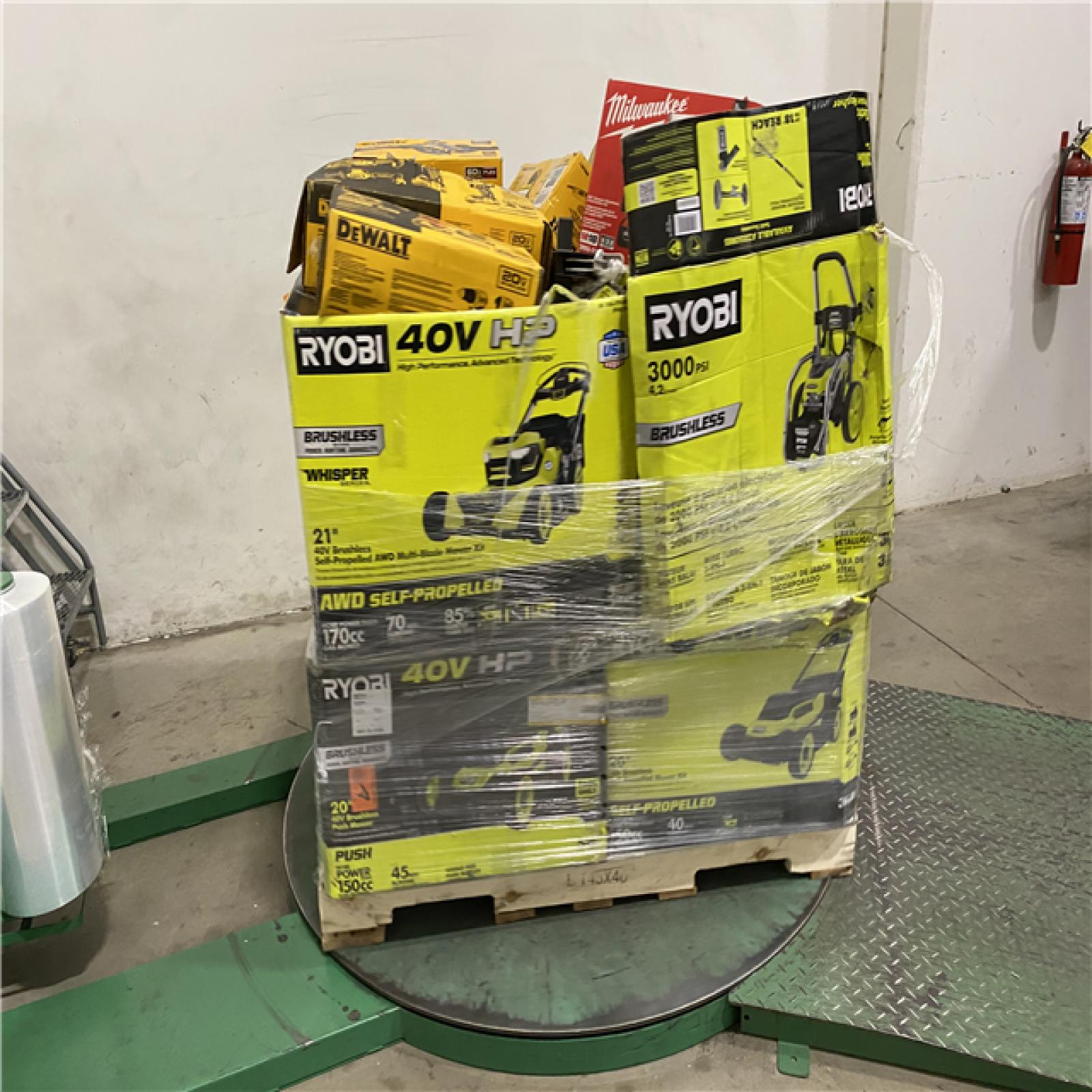 Dallas Location - As-Is Tool Pallet