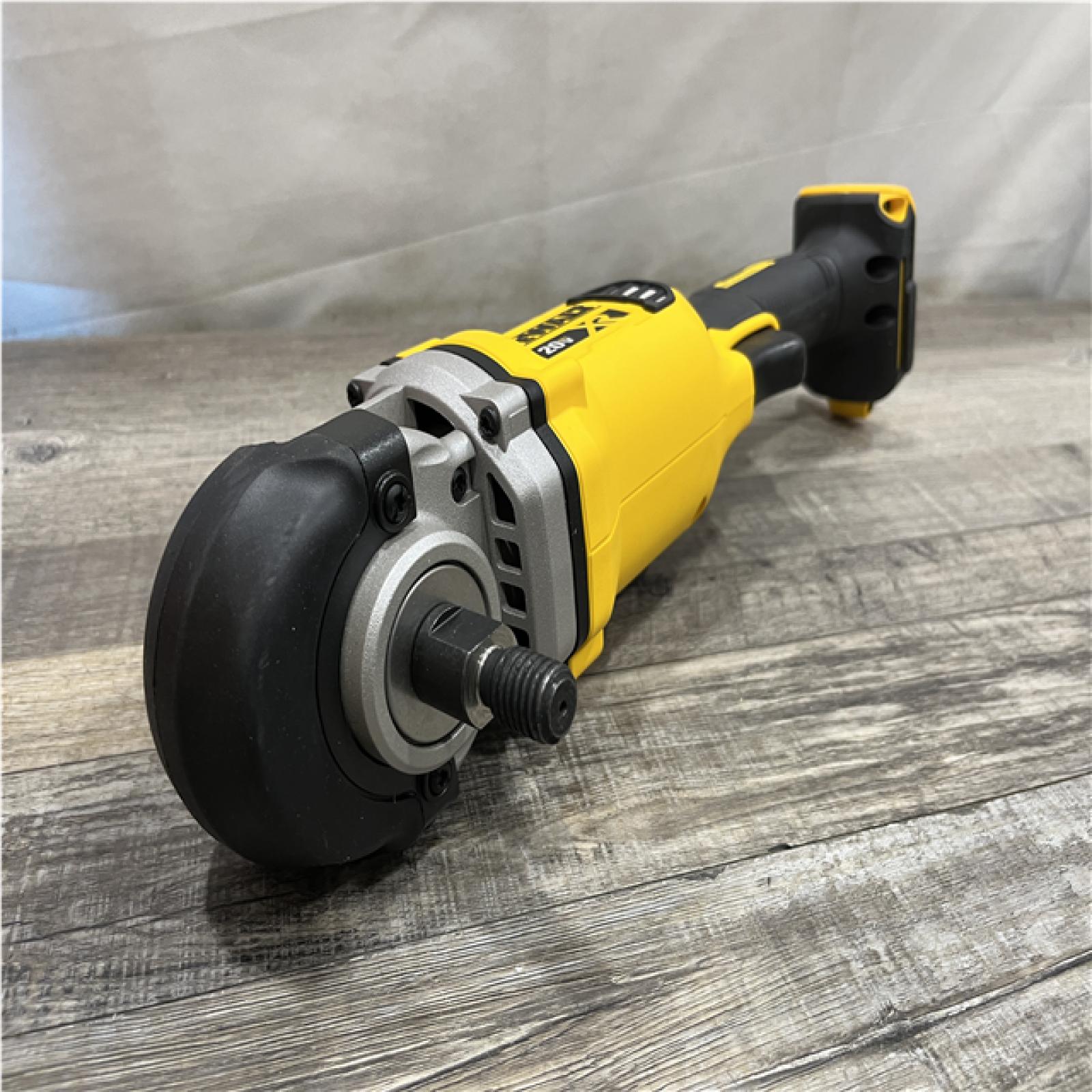 AS-IS DEWALT 20V MAX XR Cordless Brushless 7 in. Variable Speed Rotary Polisher Kit
