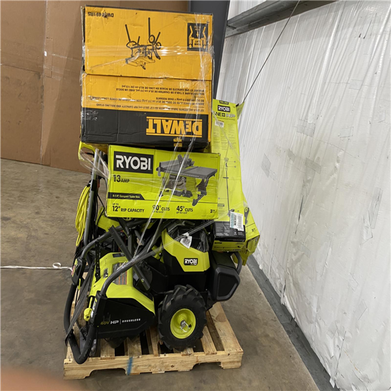Houston Location AS IS - Tool Pallet