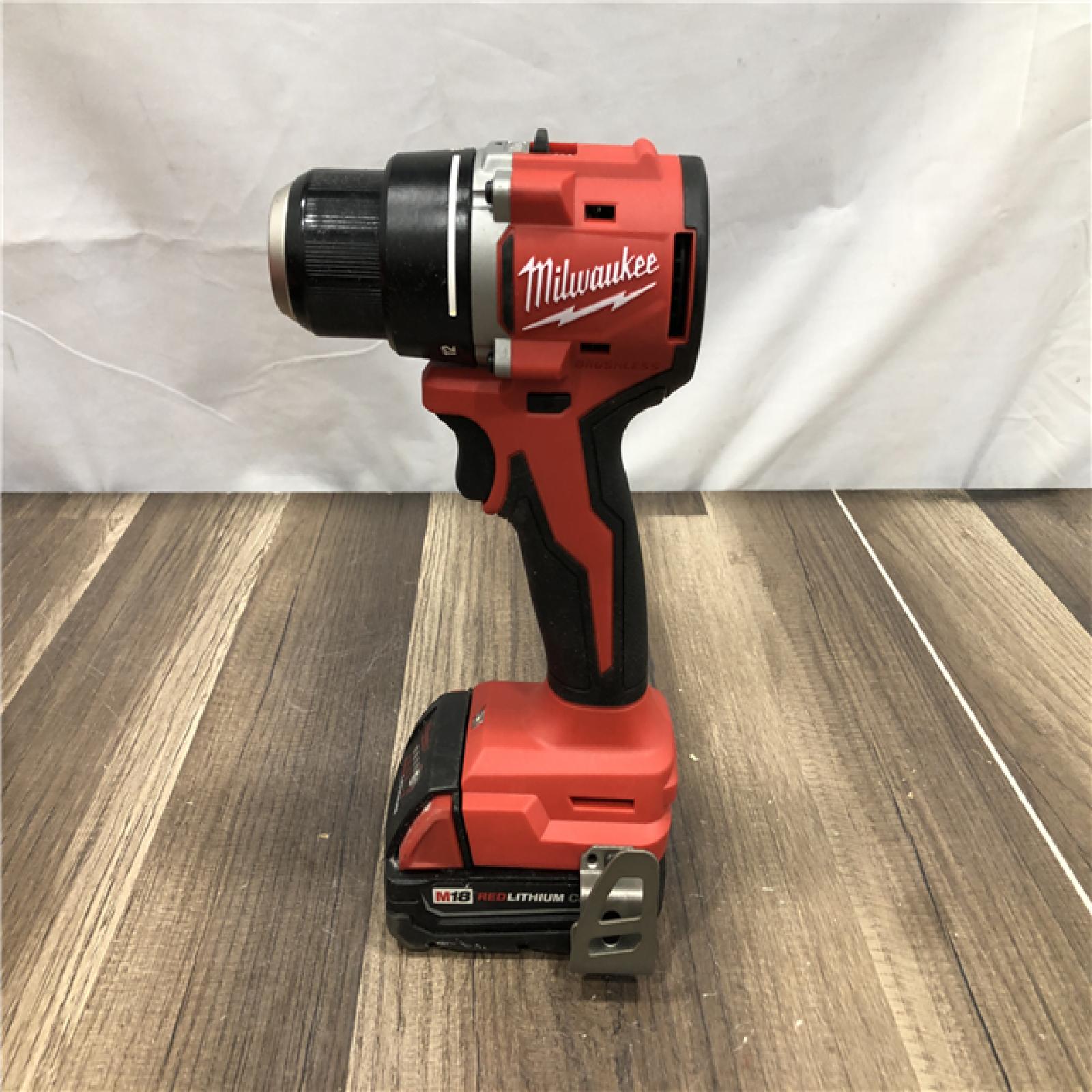AS-IS Milwaukee 18V Lithium-Ion Brushless Cordless 1/2 in. Compact Drill/Driver with kit