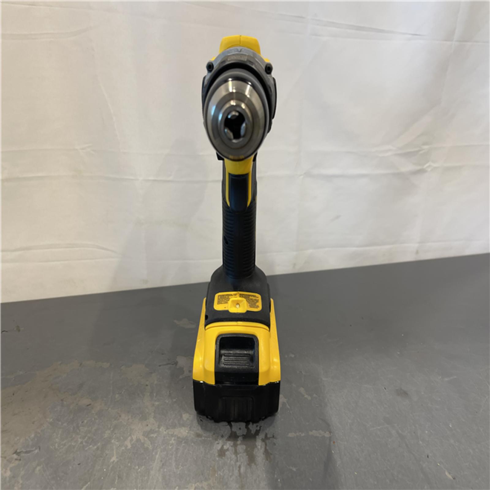 AS-IS - DeWalt ATOMIC 20V Lithium-Ion Cordless 1/2 in. Hammer Drill Kit