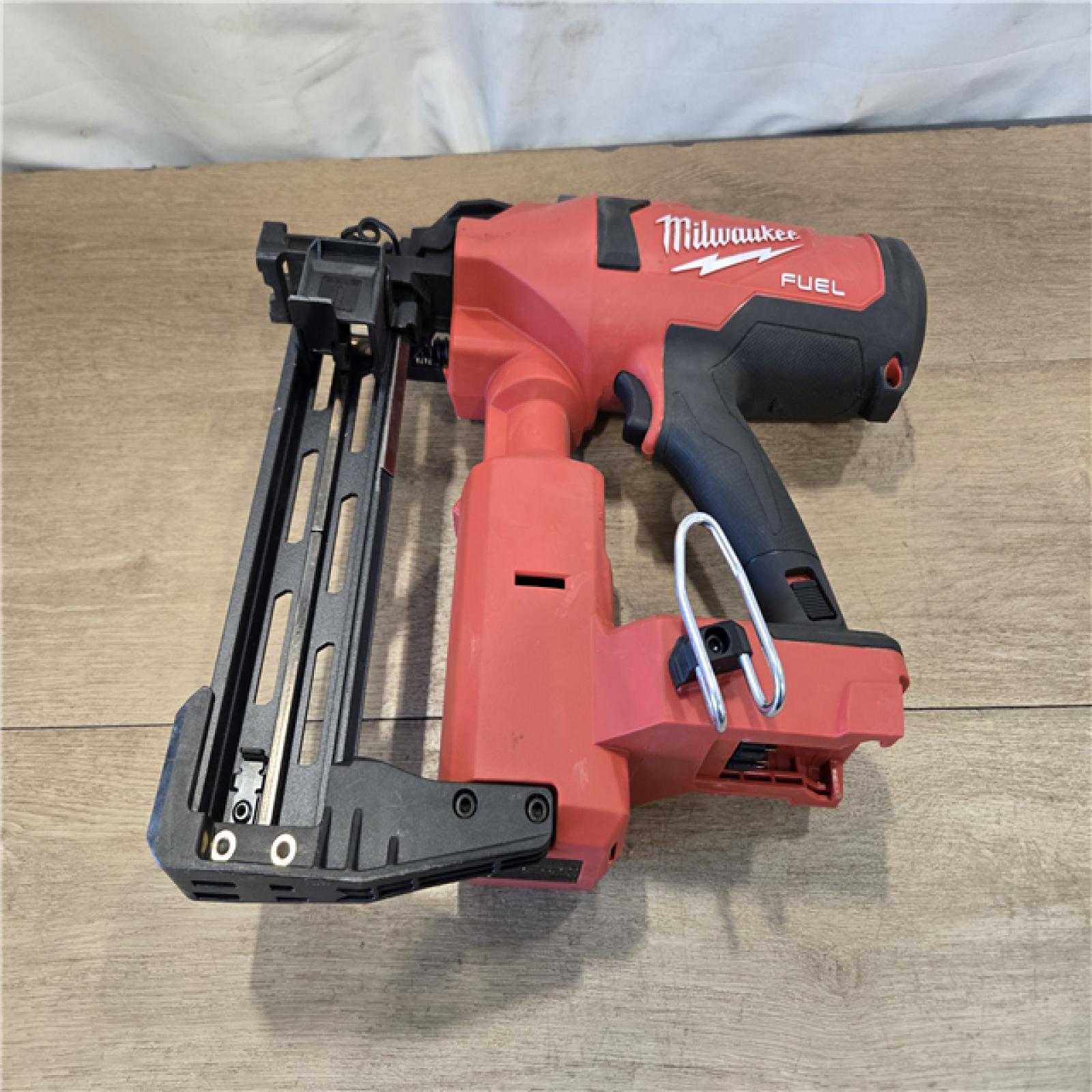 AS-IS Milwaukee FUEL 18V Cordless Utility Fencing Stapler (Tool-Only)