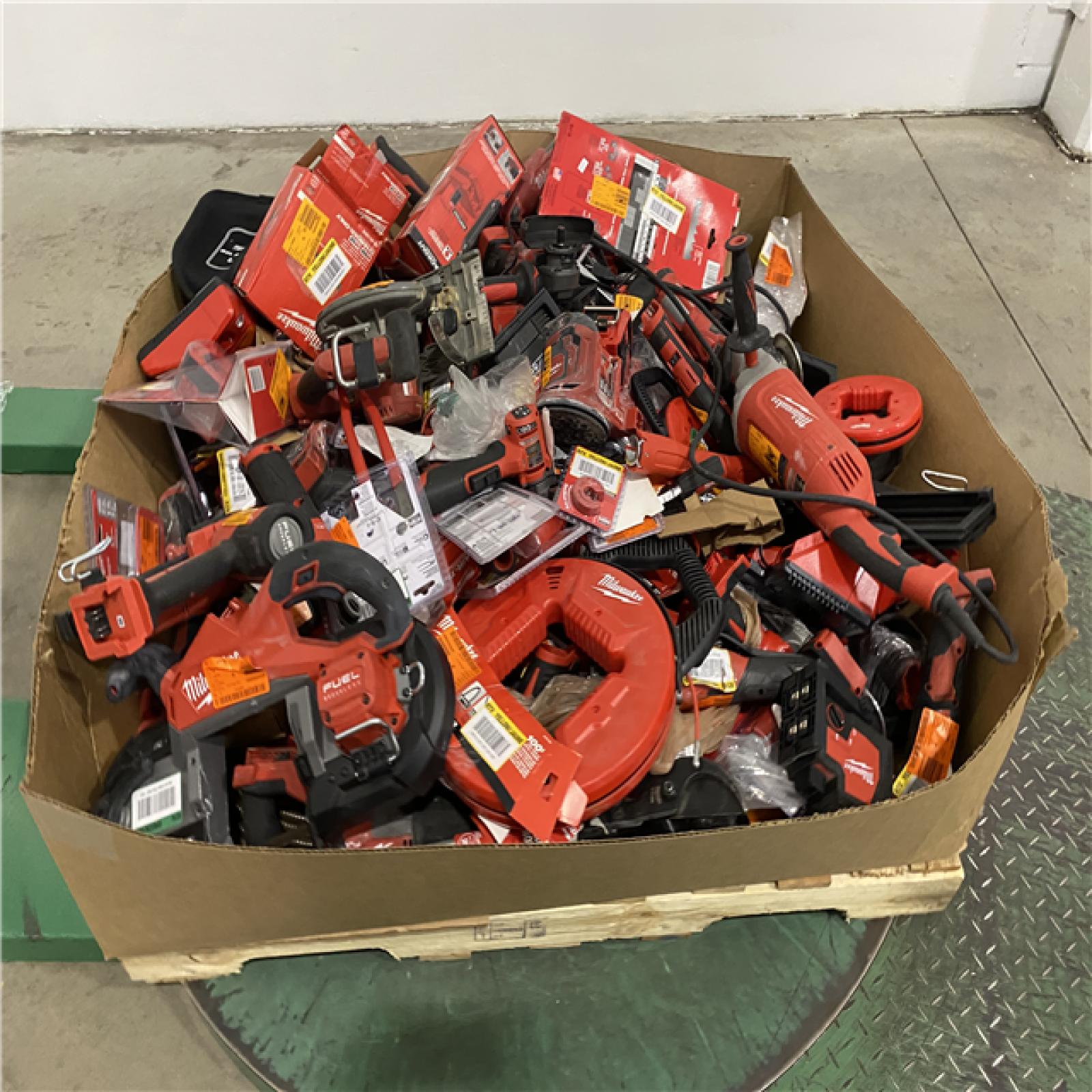 Dallas Location - As-Is MILWAUKEE Tool Pallet