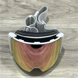 Smith 4D Mag Low Bridge Fit Googles ChromaPop Everyday Rose Gold Mirror White Vapor M007190OZ99M5