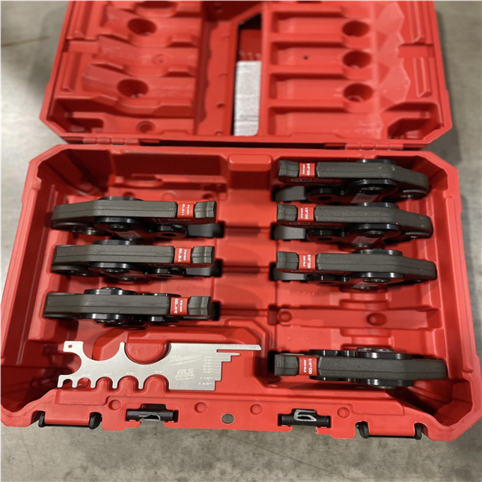 DALLAS LOCATION- AS-IS MILWAUKEE 1/4 in. - 1-1/8 in. RLS ACR Copper Press Jaw Kit for M18 FORCE LOGIC Press