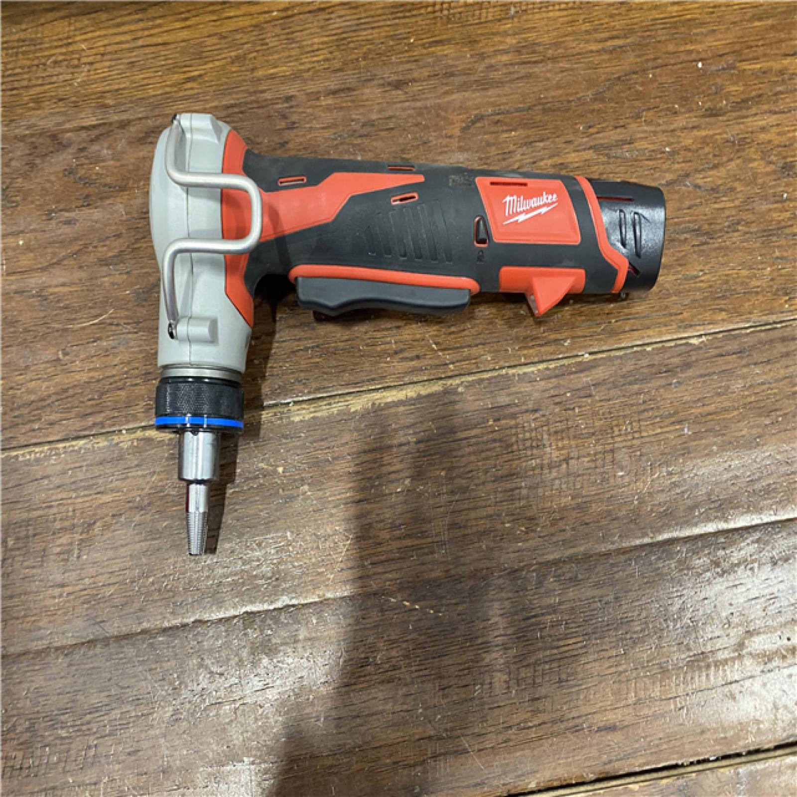 AS-IS M12 12-Volt Lithium-Ion Cordless PEX Expansion Tool Kit with (2) 1.5 Ah Batteries, (3) Expansion Heads and Hard Case