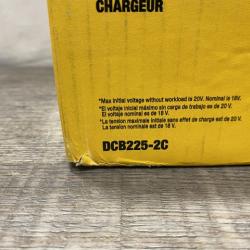 NEW - DEWALT 20V MAX Lithium-Ion Battery Kit with 5.0Ah and 2.0Ah Battery and Charger