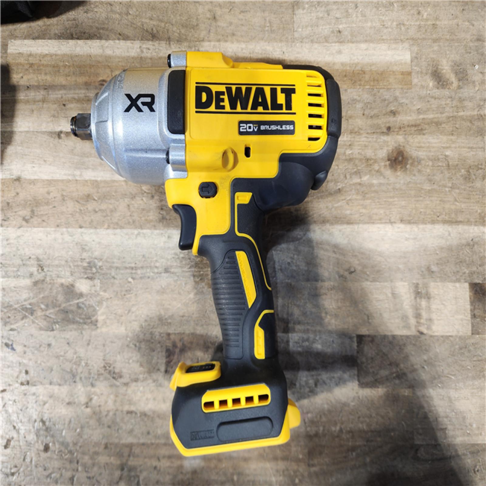 HOUSTON LOCATION - AS-IS DEWALT 20V MAX Lithium-Ion Cordless 1/2 in. Impact Wrench Kit