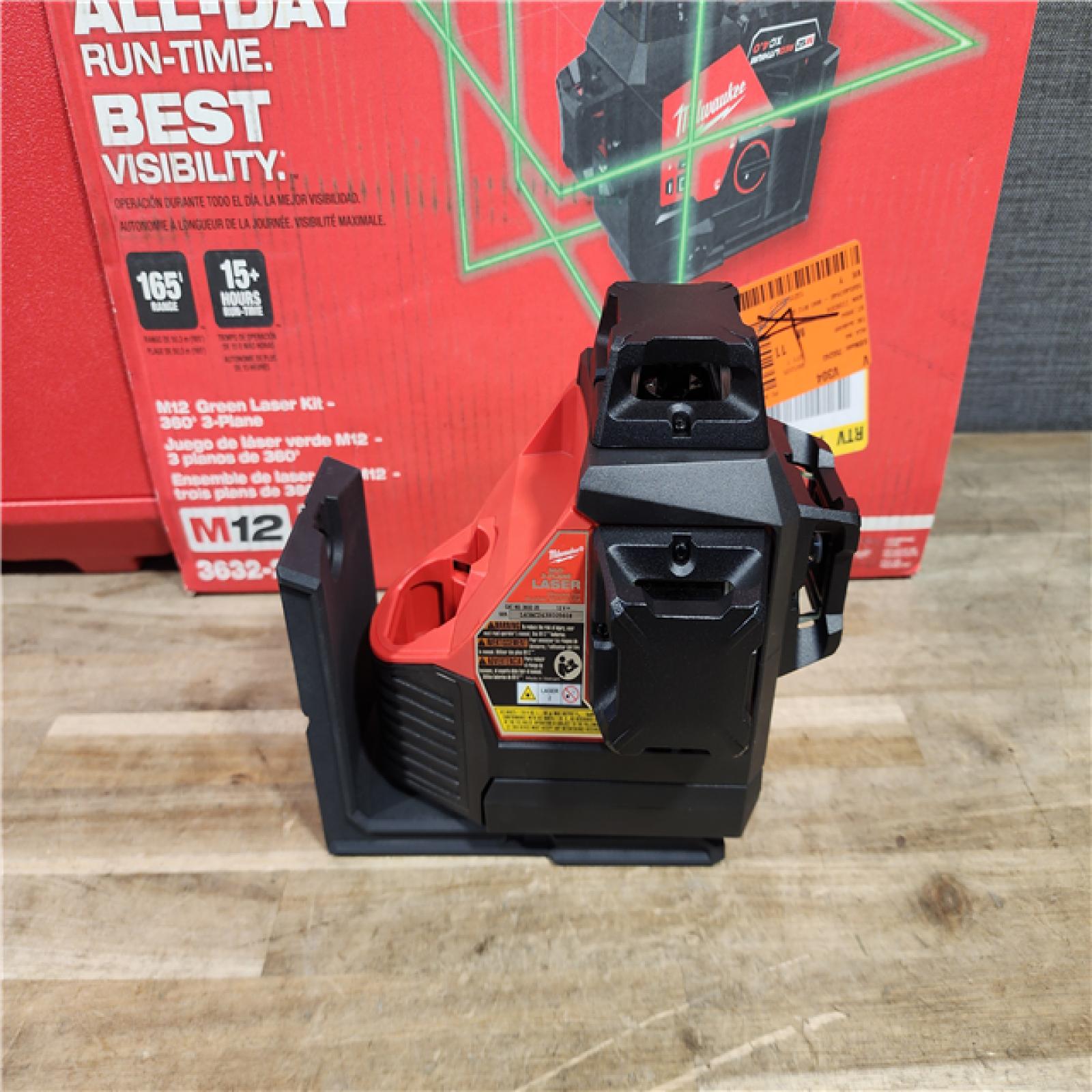 HOUSTON LOCATION - AS-IS (APPEARS LIKE NEW) Milwaukee-3632-21 M12 Green Beam Laser 360° 3-Plane Kit