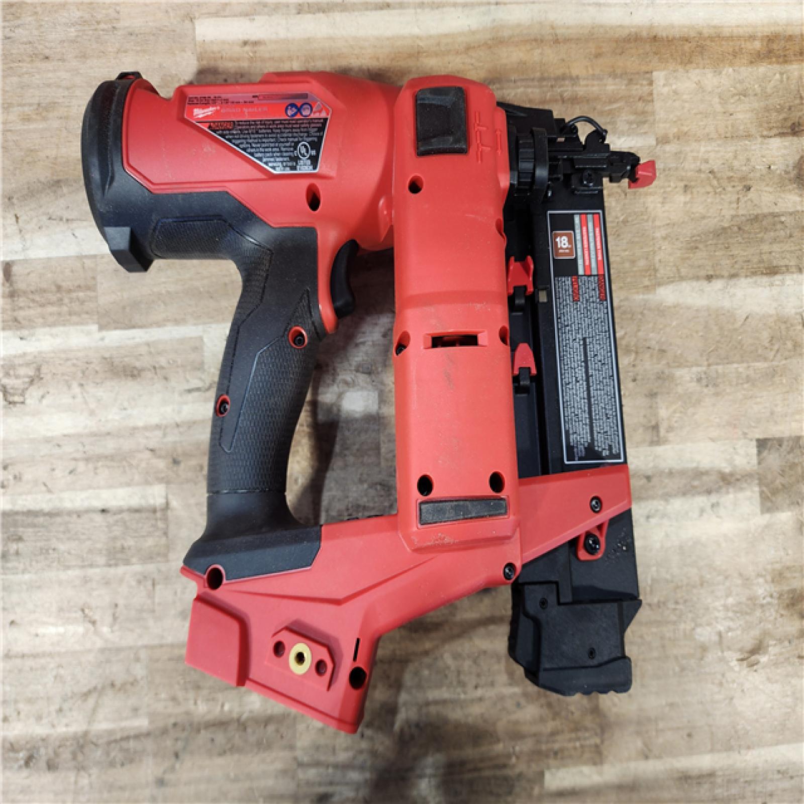 HOUSTON LOCATION - AS-IS Milwaukee FUEL 18-Volt Lithium-Ion Brushless Cordless Gen II 18-Gauge Brad Nailer (Tool-Only)