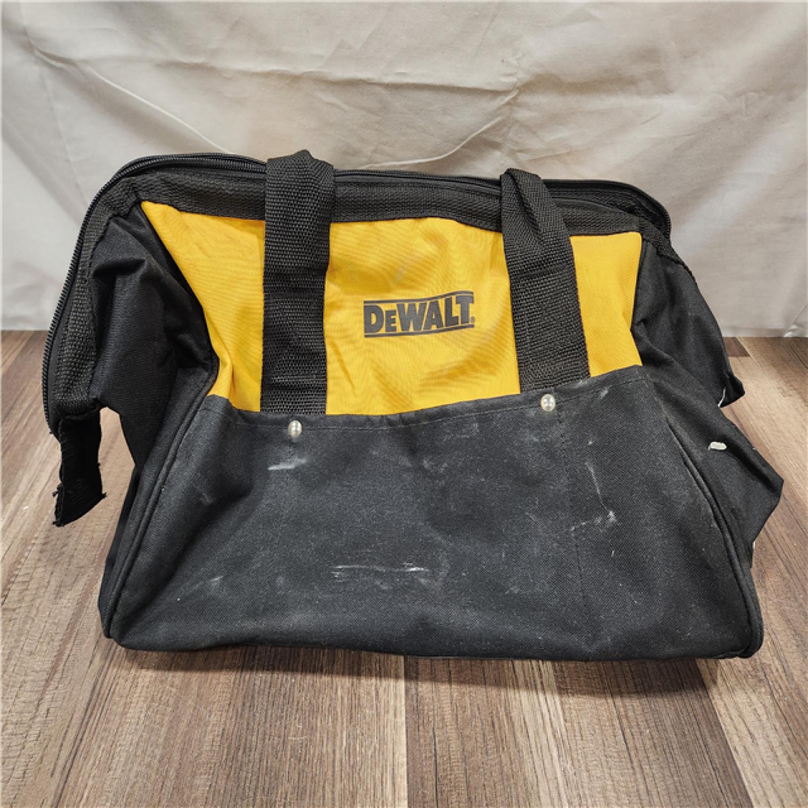 AS-IS- DeWALT 20V MAX 18ga Cordless Brushless Narrow Crown Stapler Kit w/ BATTERY & CHARGER