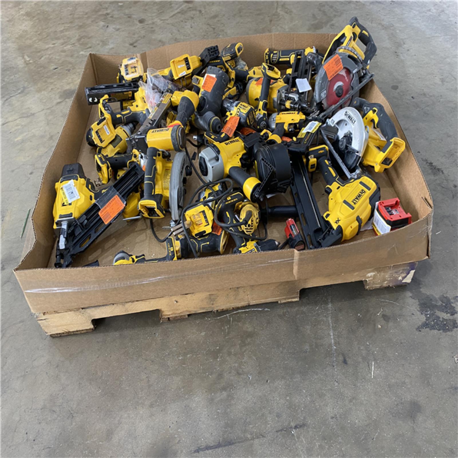 Houston Location AS IS - Tool Pallet