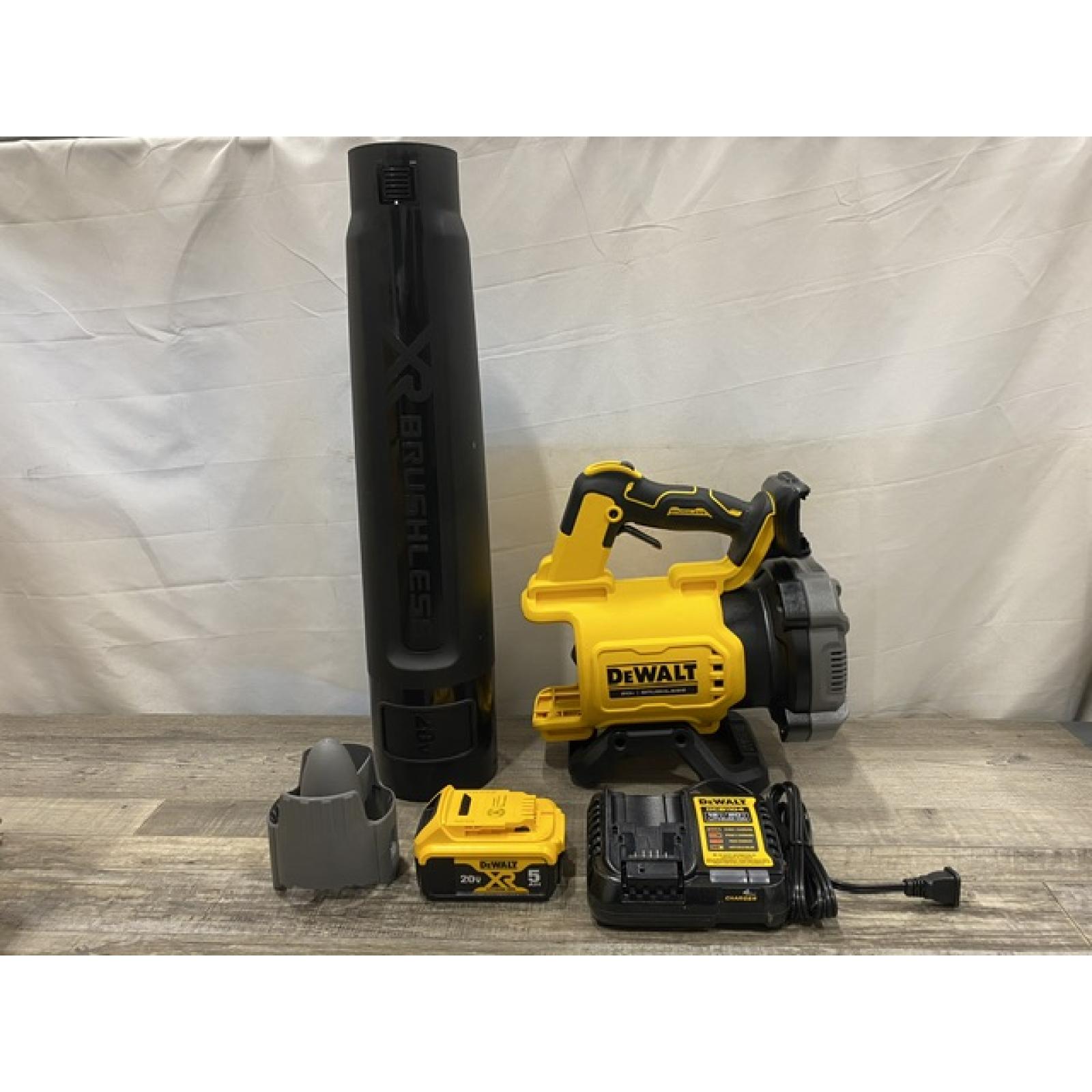 AS-IS DEWALT 20V MAX* XR Brushless Cordless Handheld Blower Kit