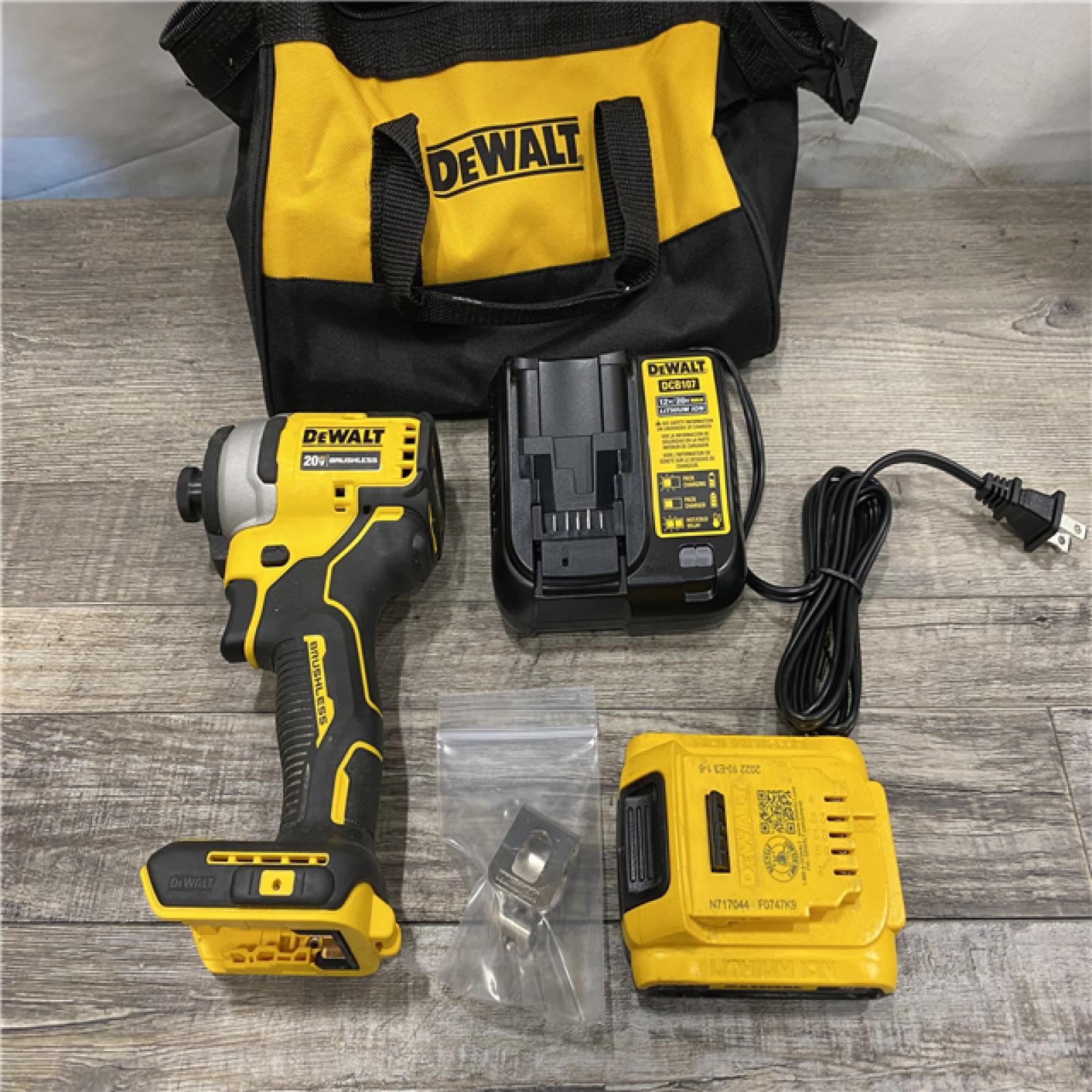 AS-IS DEWALT Atomic 20V Max Lithium-Ion Brushless Cordless Compact 1/4 in. Impact Driver Kit