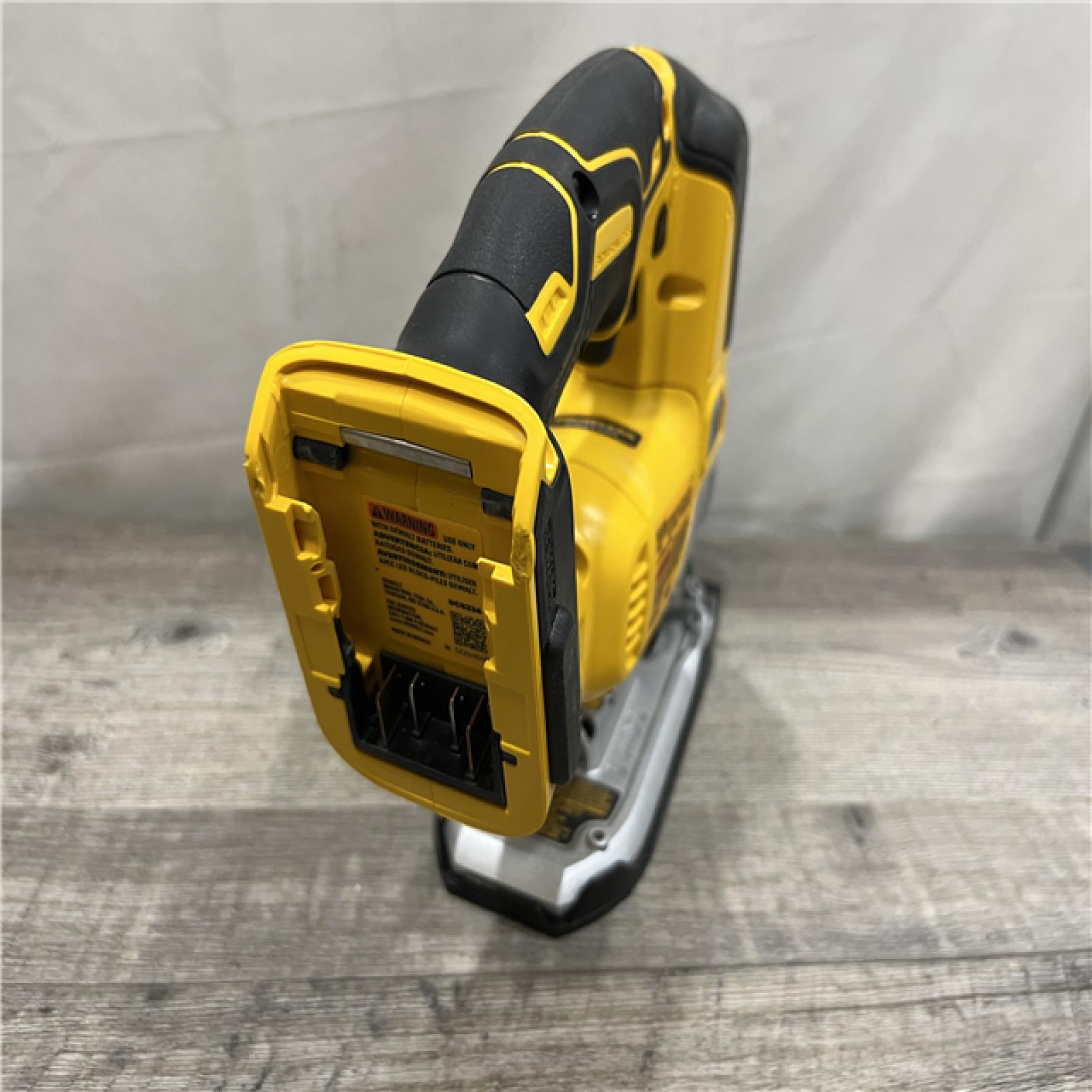 AS-IS DEWALT 20V MAX XR Cordless Brushless Jigsaw (Tool Only)