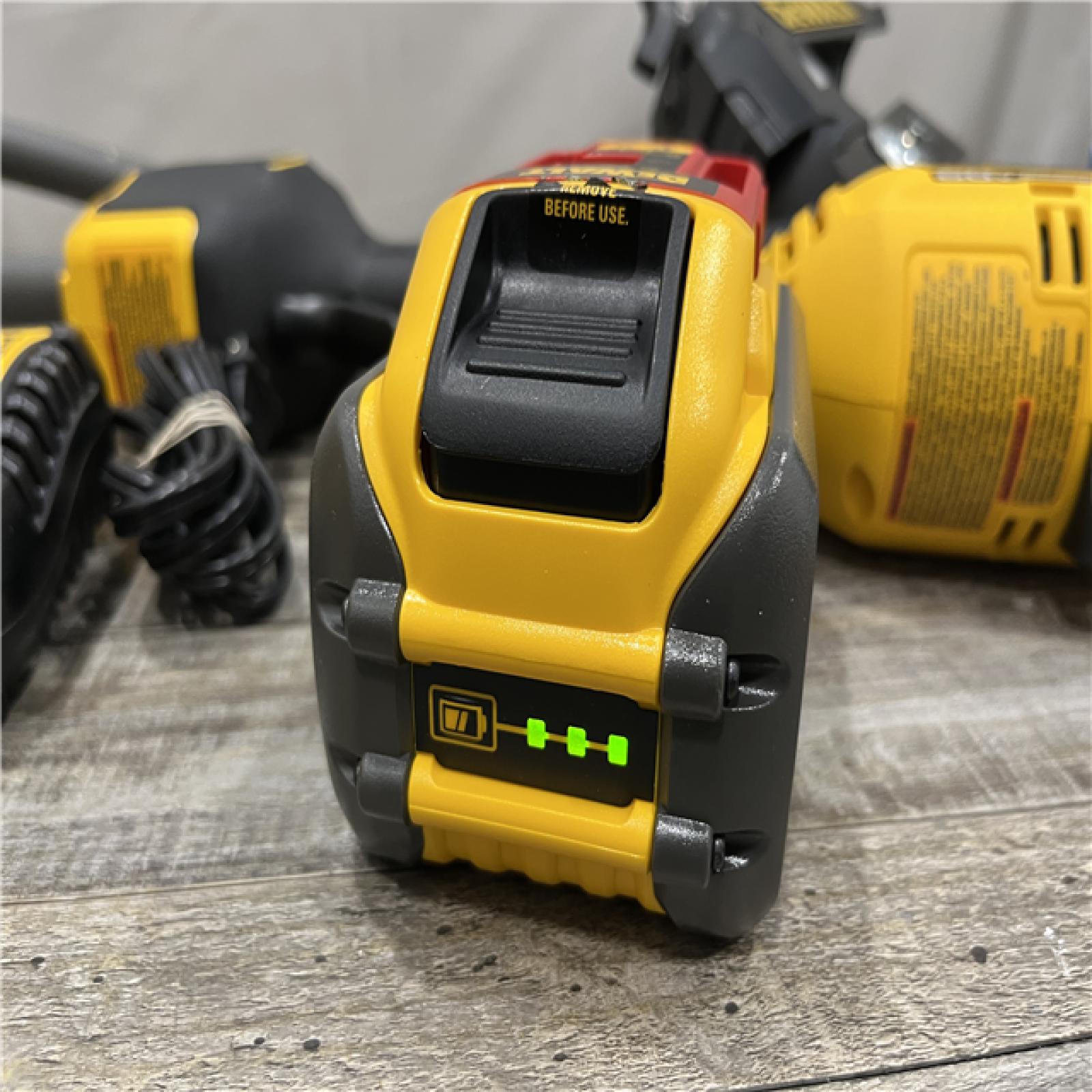 AS-IS DEWALT FLEXVOLT 60V MAX 7.5 in. Cordless Battery Powered Attachment Capable Edger Kit