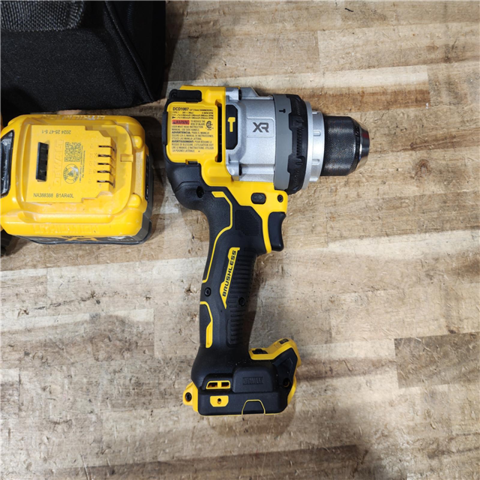 HOUSTON LOCATION - AS - IS DEWALT 20V XR Lithium-Ion Cordless Hammer Drill Kit