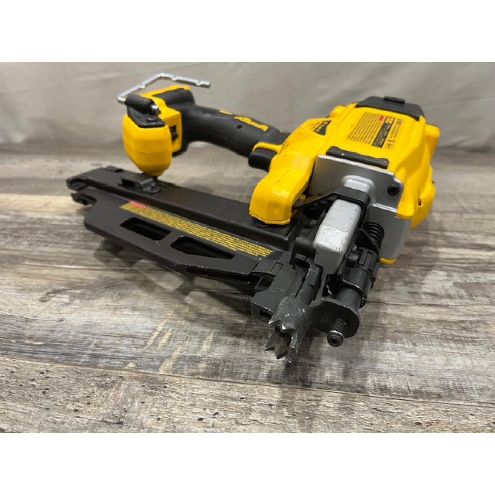 AS-IS DEWALT 20-Volt 21° Cordless Framing Nailer (Tool-Only)