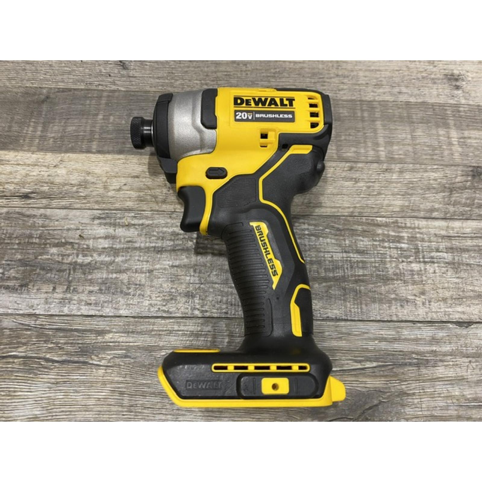 AS-IS DEWALT Atomic 20V Max Lithium-Ion Brushless Cordless Compact 1/4 in. Impact Driver Kit